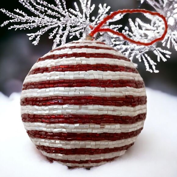 Hand Beaded Christmas Ornament Glass Bugle Beads All Around Red White Vintage. - Picture 1 of 14